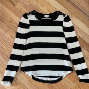 Splendid women’s medium sweater